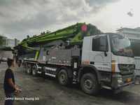 深圳2018年國五6節臂56米中聯重科混凝土泵車，奔馳底盤