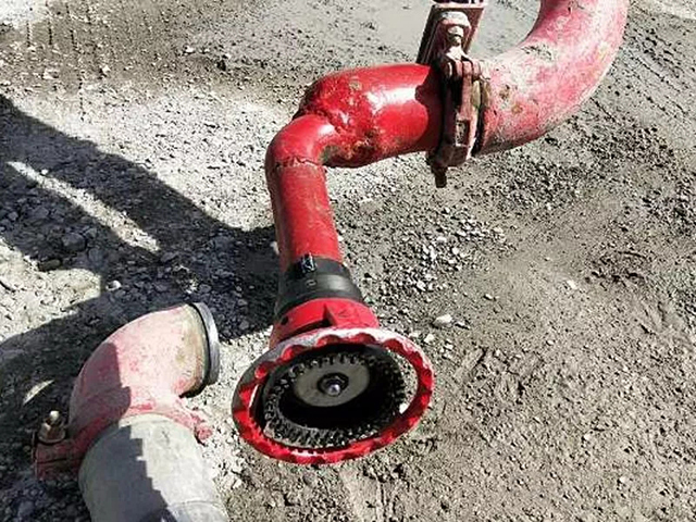 三一重工混凝土泵车变身高喷消防车 三一重工混凝土泵车变身高喷消防车