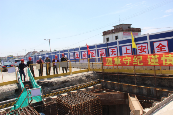 现场验收 - 上海G320-2标张泾桥深基坑大体积承台混凝土浇筑完毕 现场验收 - 上海G320-2标张泾桥深基坑大体积承台混凝土浇筑完毕