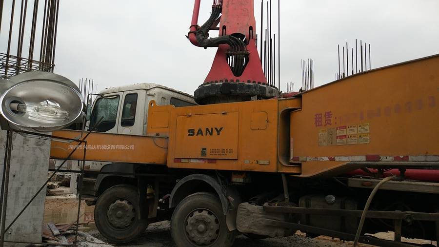 2011年e系列 三一重工泵车,五十铃cyh/51y底盘.